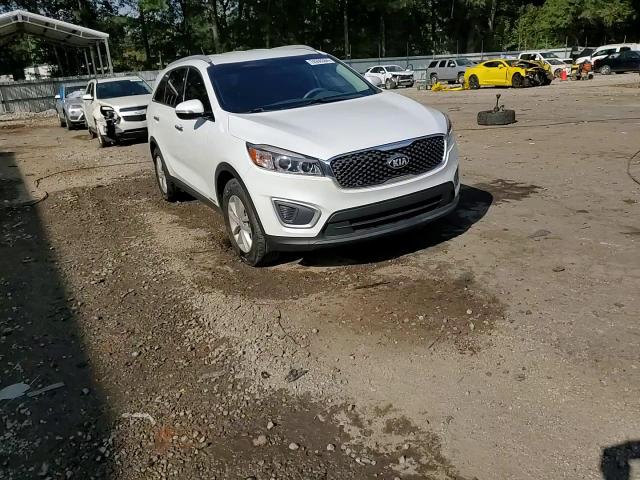 2018 Kia Sorento Lx VIN: 5XYPGDA59JG394847 Lot: 74500384