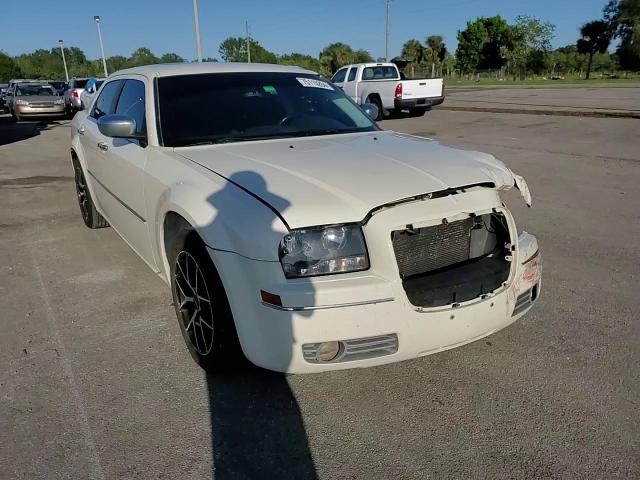 2010 Chrysler 300 Touring VIN: 2C3CA5CV8AH152107 Lot: 75115264