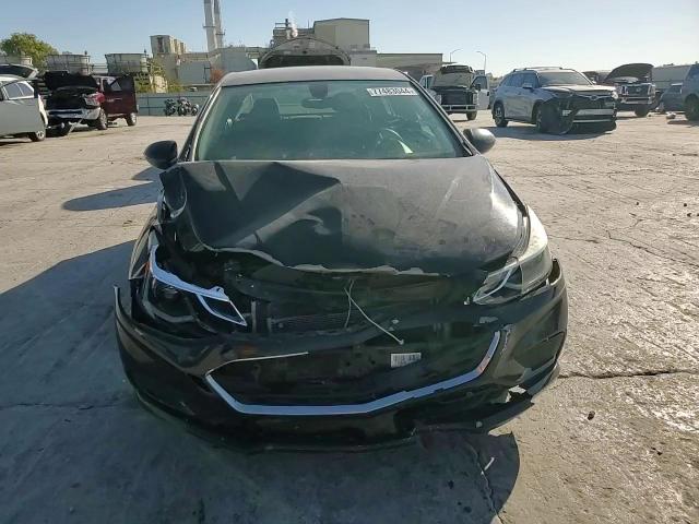 2017 Chevrolet Cruze - Image 11