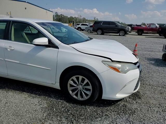 4T1BF1FK6FU955128 2015 Toyota Camry Le