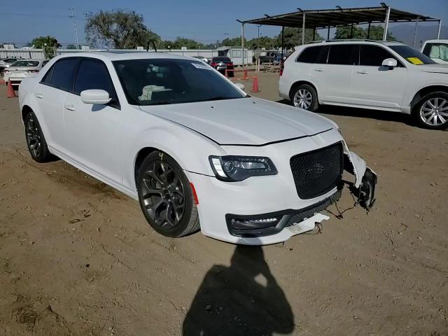 2018 Chrysler 300 S VIN: 2C3CCABG6JH142942 Lot: 76742294