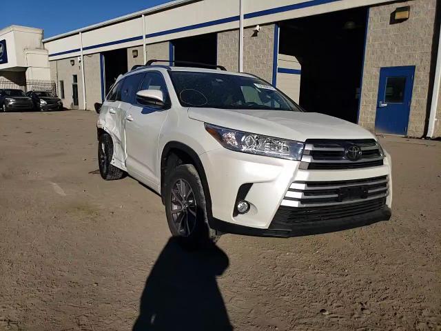 2017 Toyota Highlander Se VIN: 5TDJZRFH3HS516440 Lot: 76109474