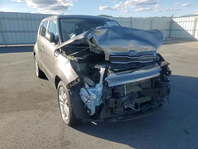 KNDJP3A56H7464828 2017 Kia Soul +