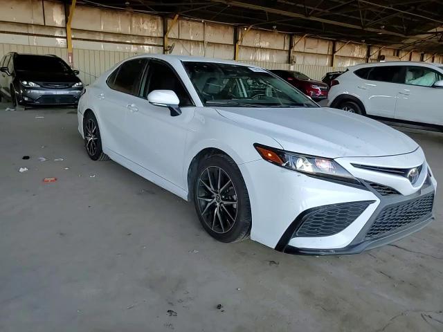 2022 Toyota Camry - Image 10