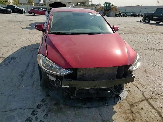 2017 Hyundai Elantra - Image 10