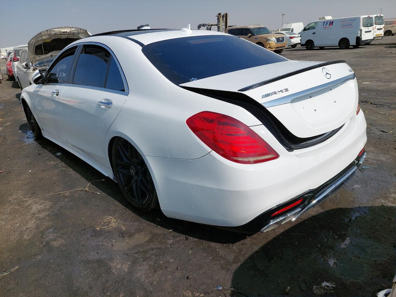WDDUG8CB9EA052405 Auction: COPART UAE Lot: 78110154 Location: DUBAI INDUSTRIAL CITY - DUBAI WDDUG8CB9EA052405 MERCEDES BENZ S 500 2014 WHITE Photo 3