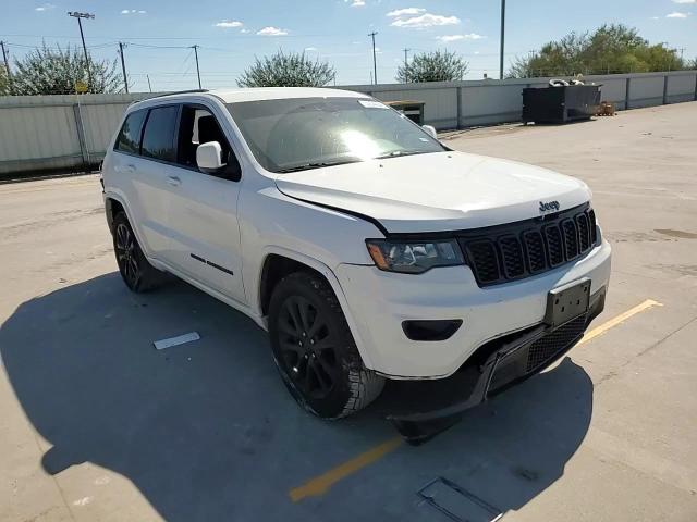 1C4RJEAG2MC553444 2021 Jeep Grand Cherokee Laredo