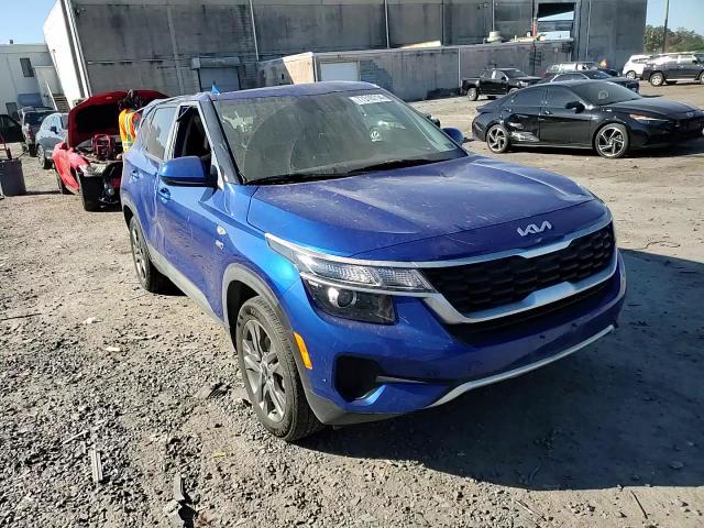 2023 Kia Seltos - Image 12