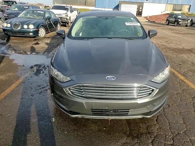 2017 Ford Fusion - Image 13