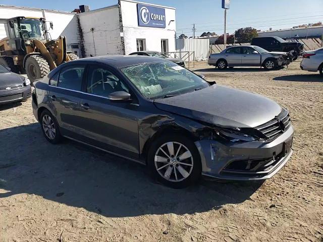 2015 Volkswagen Jetta - Image 10