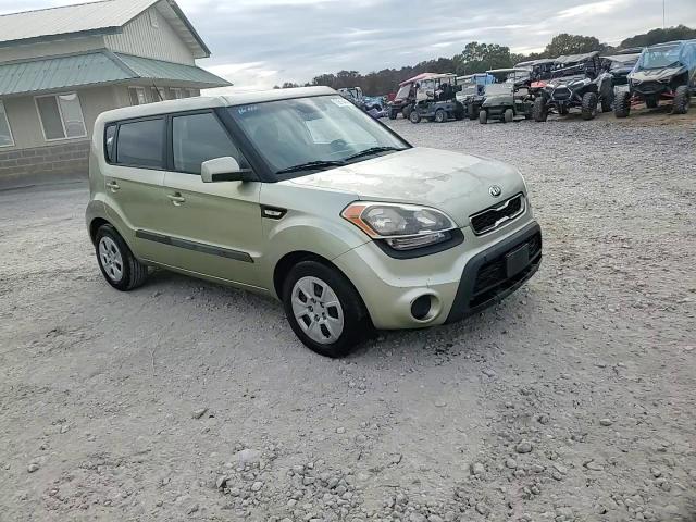 2013 Kia Soul - Image 14