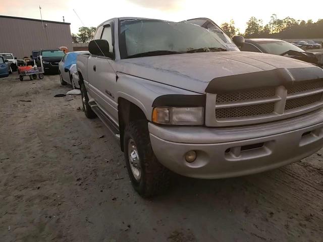 2002 Dodge RAM - Image 10