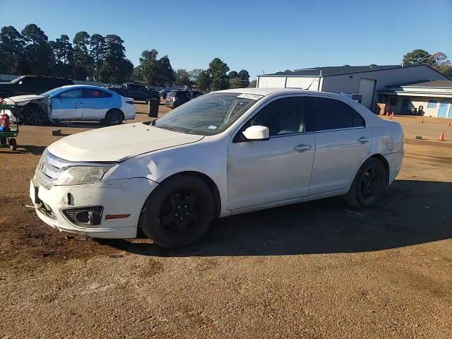 2010 Ford Fusion - Image 10