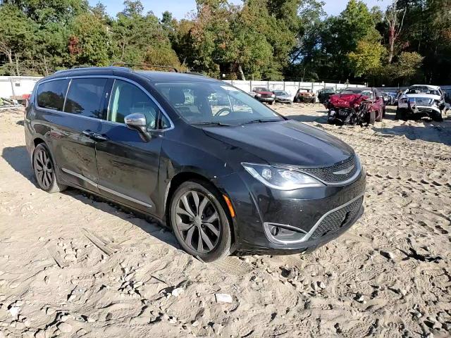 2017 Chrysler Pacifica Limited VIN: 2C4RC1GG5HR835505 Lot: 76451984