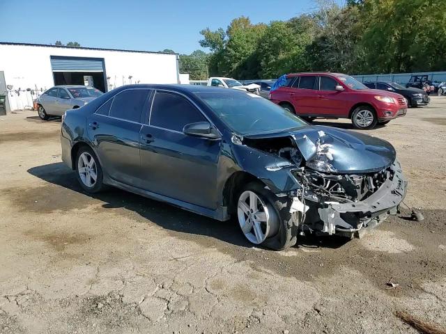 2013 Toyota Camry - Image 14