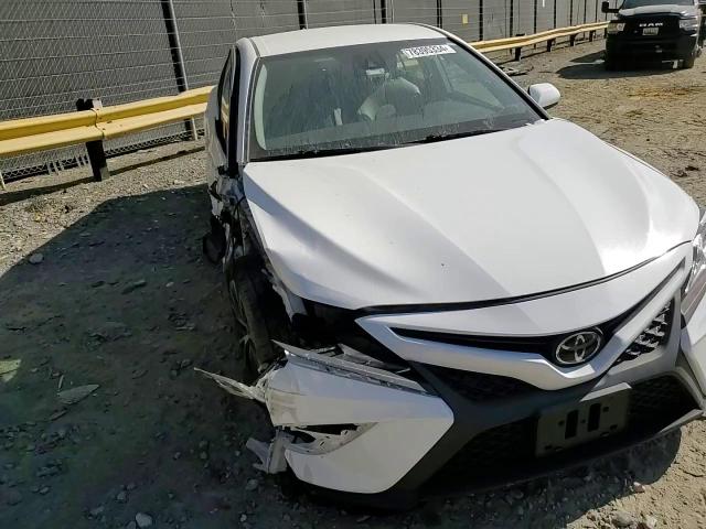2019 Toyota Camry - Image 11