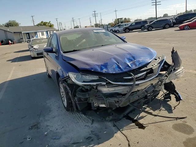2015 Chrysler 200 - Image 10