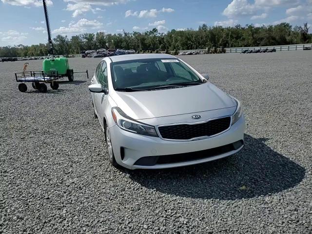 2018 Kia Forte Lx VIN: 3KPFK4A74JE284796 Lot: 77130684