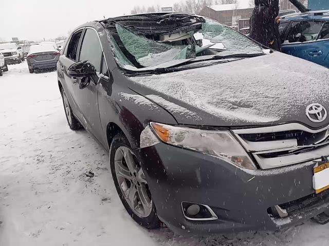 2015 Toyota Venza - Image 11