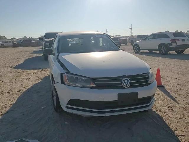 2015 Volkswagen Jetta Base VIN: 3VW2K7AJ8FM355715 Lot: 74099844