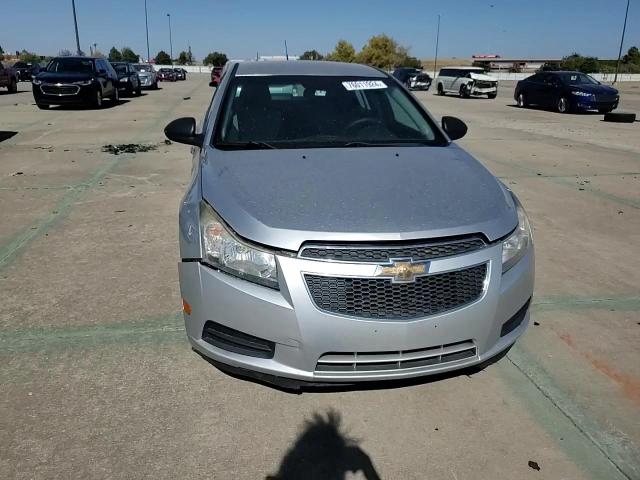 2014 Chevrolet Cruze - Image 11