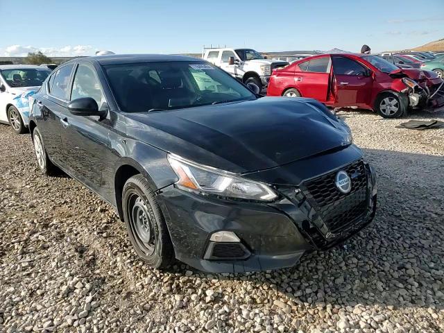 2019 Nissan Altima - Image 14