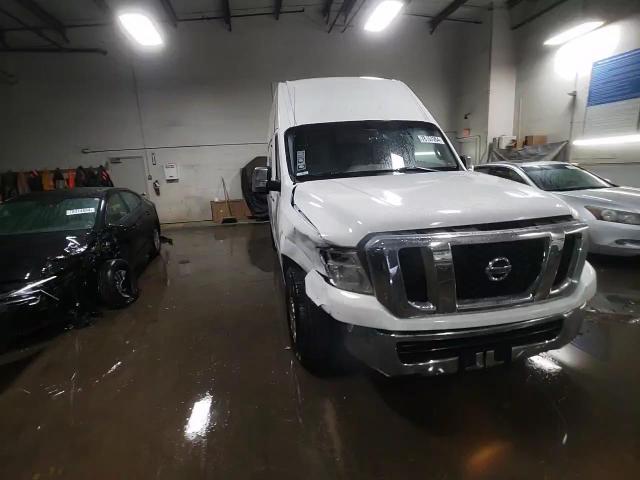 2012 Nissan NV - Image 13