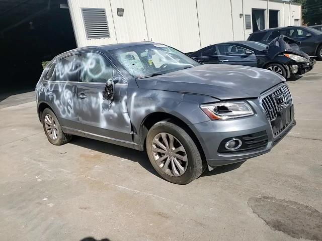 2014 Audi Q5 Premium VIN: WA1CFAFP4EA059313 Lot: 75393124