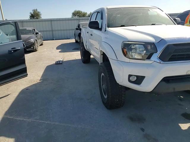 2014 Toyota Tacoma - Image 11