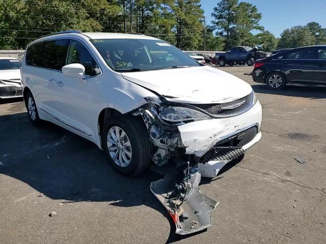 2019 Chrysler Pacifica Touring L VIN: 2C4RC1BG6KR731183 Lot: 76575624