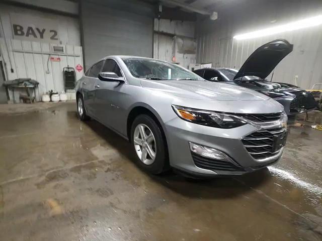 2023 Chevrolet Malibu - Image 13