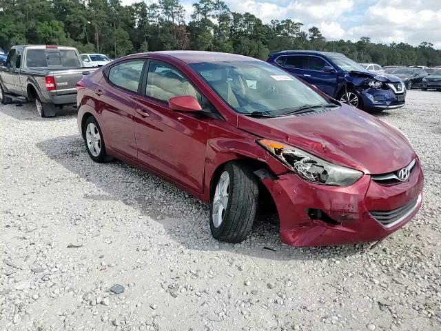 2013 Hyundai Elantra - Image 13