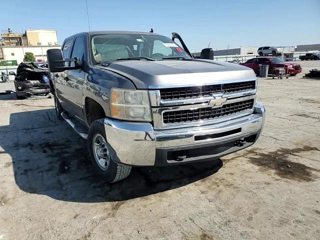 2008 Chevrolet Silverado K2500 Heavy Duty VIN: 1GCHK23KX8F132780 Lot: 73304354