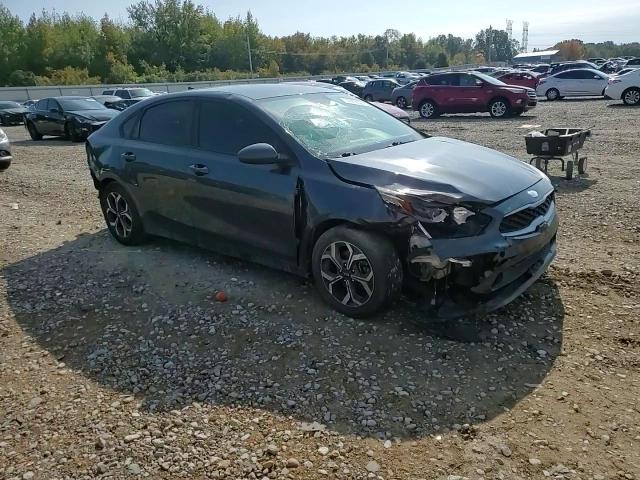 2019 Kia Forte - Image 11