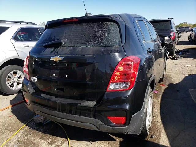 2019 Chevrolet Trax Ls VIN: 3GNCJKSB7KL192681 Lot: 70671564