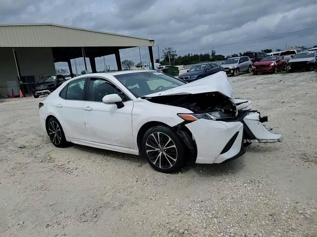 4T1B11HK5JU595984 2018 Toyota Camry L