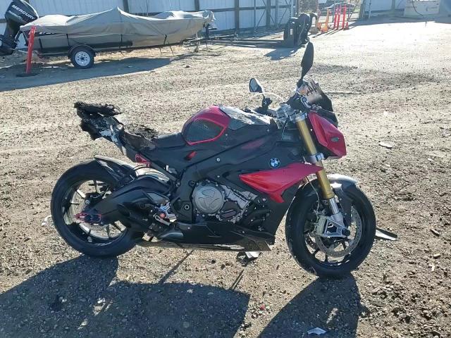 2018 BMW S 1000 R VIN: WB10D6207JZ762241 Lot: 74384444