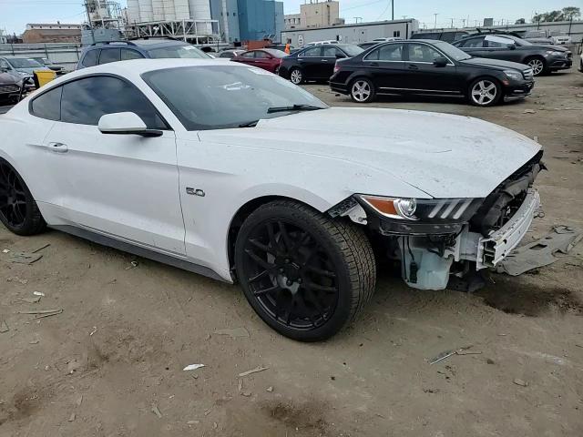 2016 Ford Mustang - Image 11
