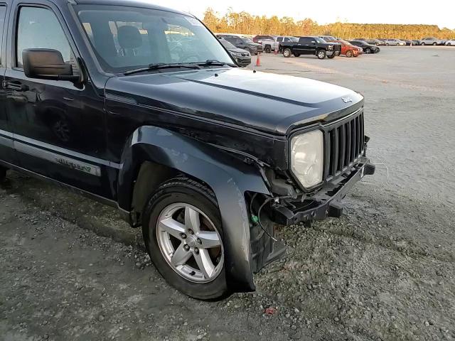 2012 Jeep Liberty (North America) - Image 15