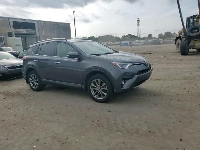 2018 Toyota RAV 4 - Image 12