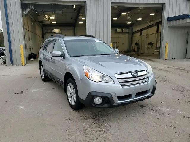 2014 Subaru Outback 2.5I Premium VIN: 4S4BRCDC1E3275706 Lot: 77169584