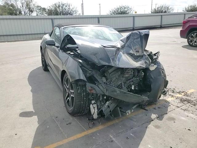 2020 Ford Mustang - Image 10