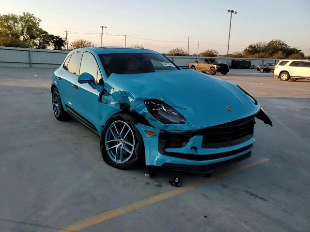 2023 Porsche Macan Base VIN: WP1AA2A58PLB03259 Lot: 74255044