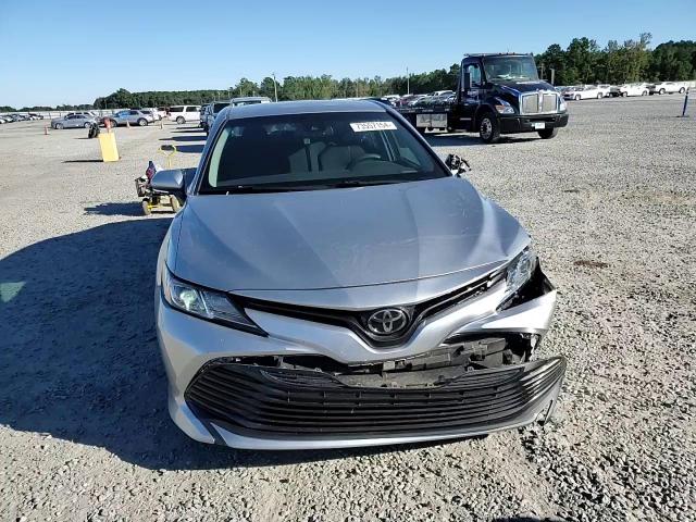 4T1B11HK2JU675906 2018 Toyota Camry L