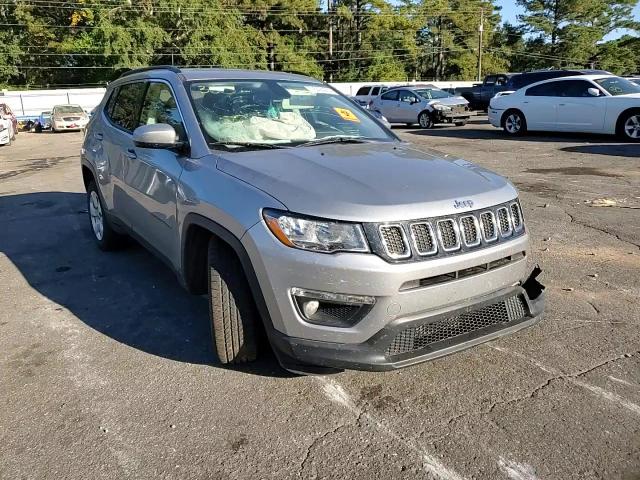 2018 Jeep Compass Latitude VIN: 3C4NJCBB0JT500585 Lot: 76494254