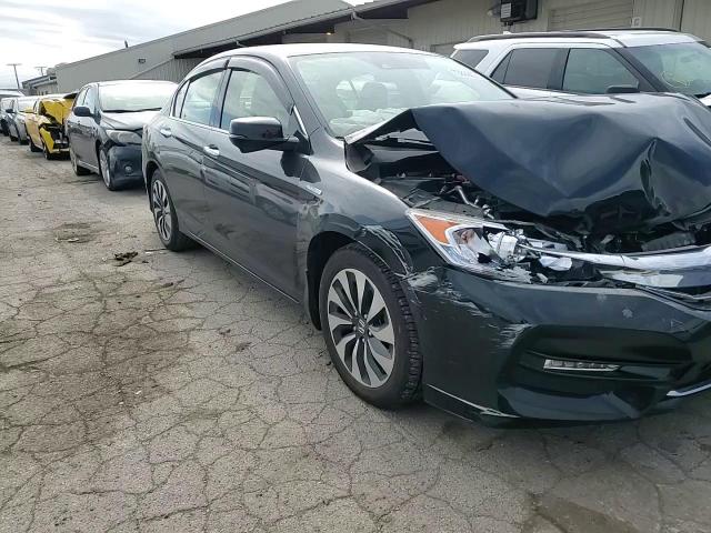 JHMCR6F34HC013995 2017 Honda Accord Hybrid