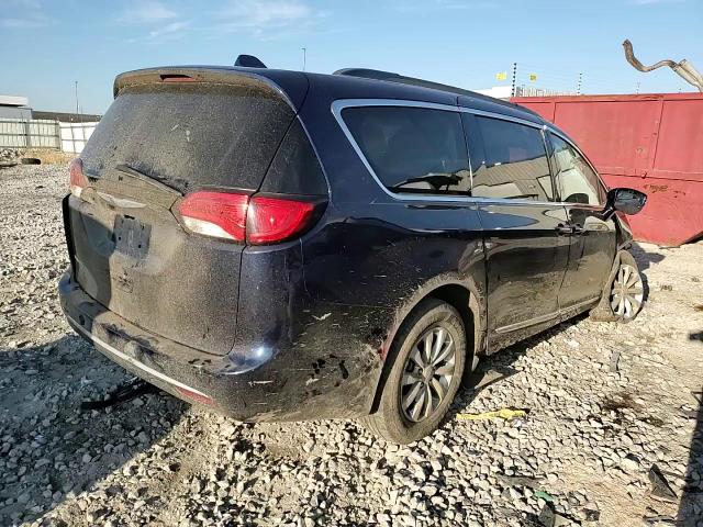 2017 Chrysler Pacifica Touring L VIN: 2C4RC1BG5HR657876 Lot: 78390524