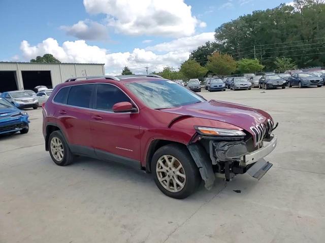 2017 Jeep Cherokee Latitude VIN: 1C4PJLCB8HW640587 Lot: 73573244