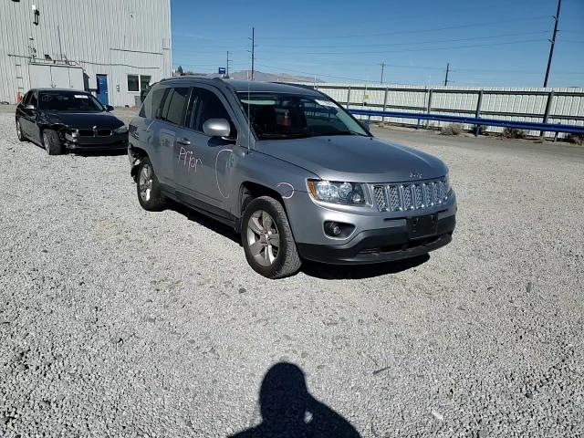 2016 Jeep Compass Latitude VIN: 1C4NJDEB0GD757889 Lot: 77196474