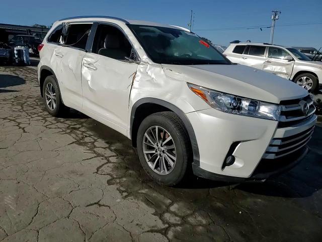 2017 Toyota Highlander Se VIN: 5TDJZRFH3HS516504 Lot: 74786514